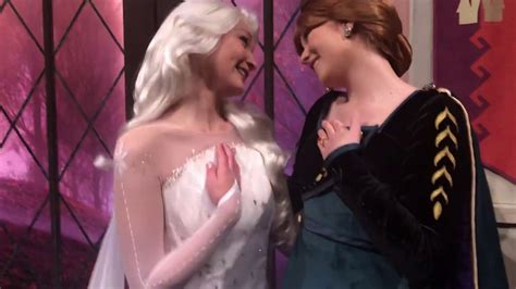 Elsa And Annas New Frozen 2 Dresses Youtube