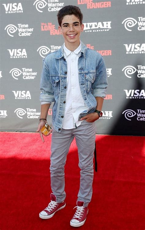 Actor cameron boyce, known for his roles in the disney channel franchise descendants and the tv show jessie, has died. Cameron Boyce - Jessie Wiki