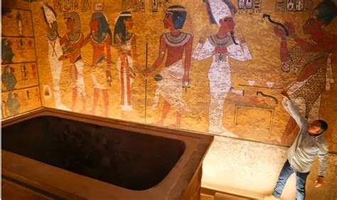 tutankhamun s burial chamber may contain door to nefertiti s tomb nexus newsfeed