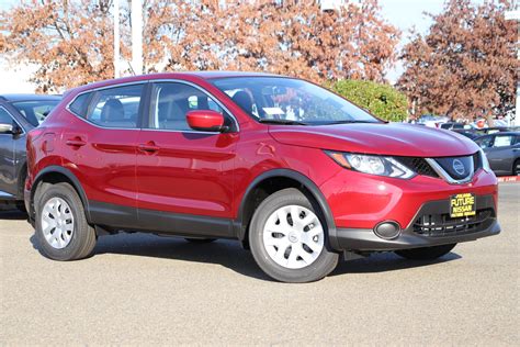 Available convenience features include a heated steering wheel, power moonroof. New 2019 Nissan Rogue Sport S 4D Sport Utility in ...