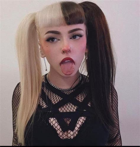 emma langevin is begging to have that goth e girl face blasted with ropes of cum scrolller
