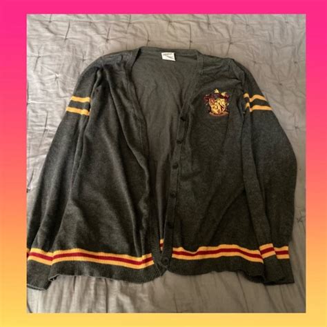 Hot Topic Sweaters Harry Potter Gryffindor Cardigan Poshmark