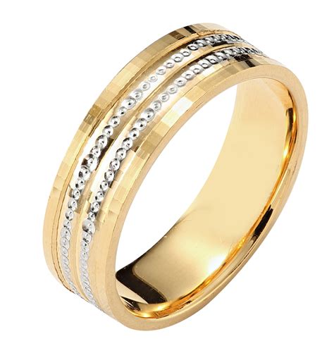 Cincin belah rotan adalah cincin emas kuning 916/22k dengan rekaan ringkas, tiada permata dan hanyalah bulatan emas sahaja. Persamaan Cincin Merisik & Cincin Tanda?