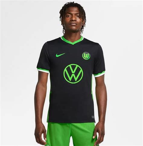 El stuttgart, más rodado, afrontó el encuentro mermado por las bajas. nike VFL WOLFSBURG Trikot Away Herren 2020 / 2021 ...