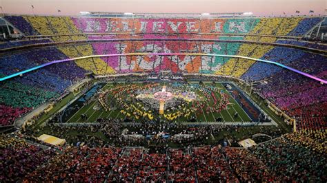 Super Bowl 50 Coldplay Rocks Colorful Halftime Show With Help From