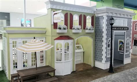 Custom Playhouses For Your Business Lilliput Play Homes Play Houses