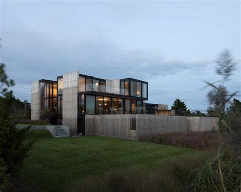 Bates Masi Architects Breaks Apart And Elevates House In The Us To