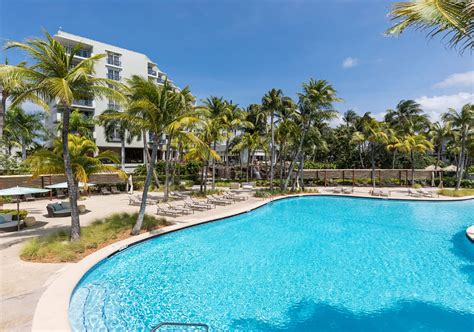 Hilton Aruba Caribbean Resort & Casino - Aruba All ... Alhambra this recently renovated casino has something to keep everyone entertained with more than 460 modern slot machines and a wide array of table games.