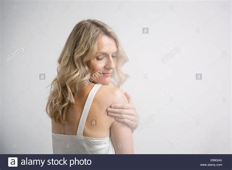 Touching Shoulder Hi Res Stock Photography And Images Alamy