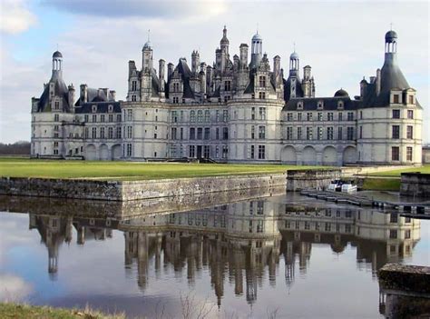 Top 10 Most Beautiful Overlooked French Castles Near Paris Dw Blog