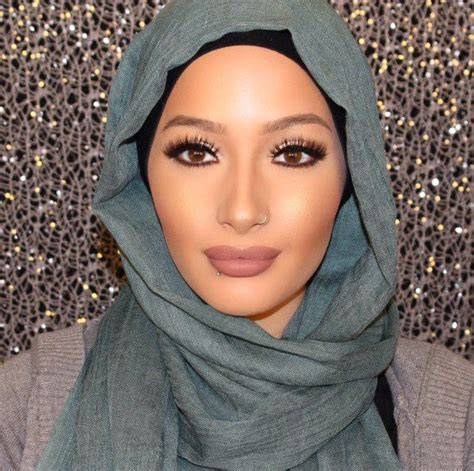 Celebrating Diversity Muslim Beauty Blogger Nura Afia Makes History As The New Face Of