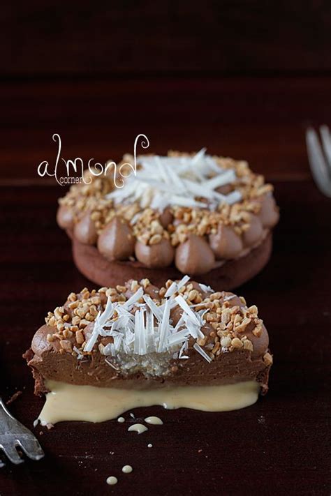 I also have a recipe for paleo chocolate mousse on the blog. Dark chocolate mousse, caramelised banana mousse and salty ...