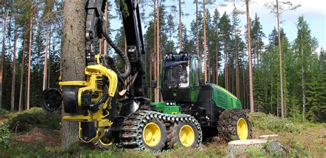 15 Action Shots Of The John Deere Forestry Harvester Image Gallery