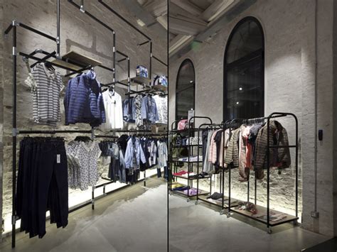 Clap Store By Fabio Caselli Design Sassuolo Italy