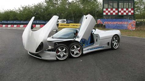 Covini 6sw Is The 640000 Six Wheel Supercar You Need To See