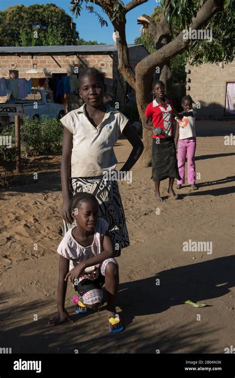 Zambia Street Scene Hi Res Stock Photography And Images Alamy
