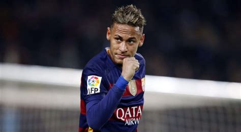 À l'analyse de l'examen clinique et des examens d'imagerie, il est à prévoir une indisponibilité d'environ 4 semaines selon l'évolution », a indiqué le club de la capitale dans un communiqué officiel ce jeudi soir. Neymar Jr. Has Just Signed the Extension of His FC ...
