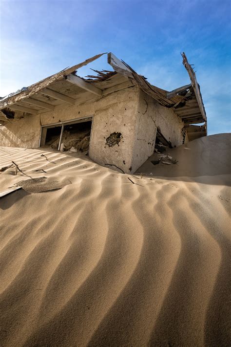 Submerging Sands Houses Buried In Sand Along The Mojave Ri Flickr