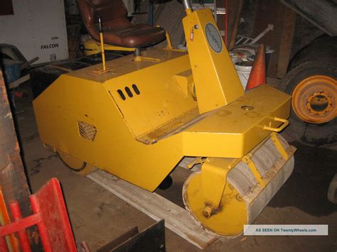 Please note that densities will vary somewhat between different mixes, but this value is a standard rule of thumb for estimating. 1 Ton Asphalt Roller