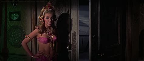 Casino royale movie reviews & metacritic score: Casino-Royale-1967-0438