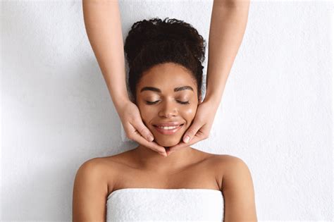 The Best Spa Treatments For Acne Prone Skin