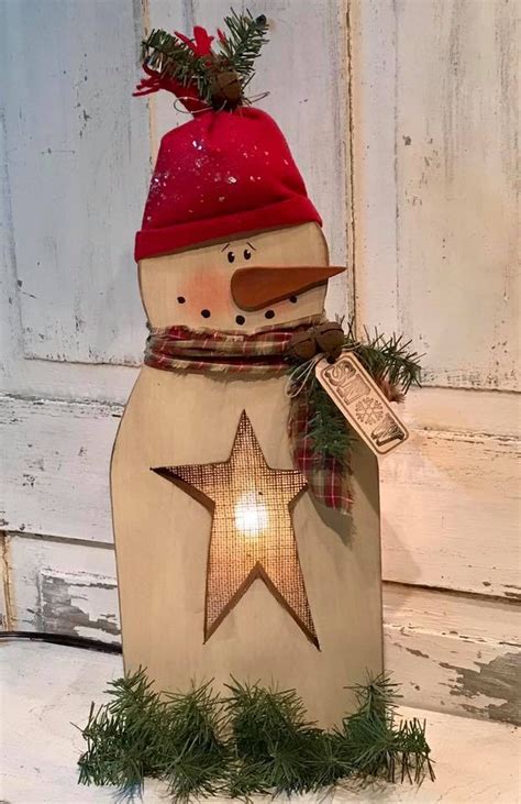 This Primitive Wood Snowman Is Awesome This One Has A Star Cutout