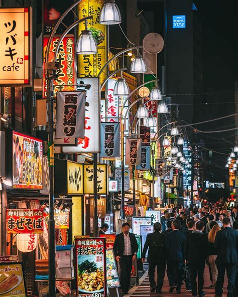 Смотрите видео bokeh japanese translation в высоком качестве. "Lost In Translation": Cinematic Street Photos Of Tokyo By ...