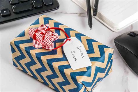 40 Secret Santa Gift Ideas for Coworkers | Secret santa, Best secret santa gifts, Secret santa gifts