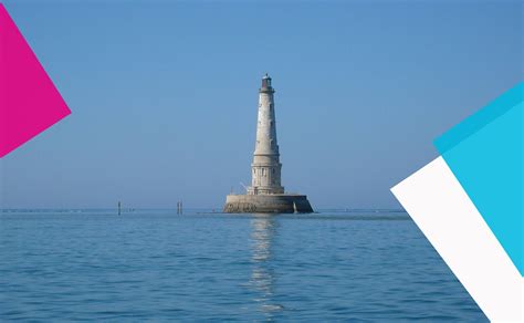 Découvrez le phare de cordouan, en embarquant à bord du jules verne iii ou cap cordouan à royan, et visitez ce monument exceptionnel par sa premier phare classé monument historique en 1862, c'est le seul phare en mer au monde encore habité par des gardiens et ouvert à la visite. Visite du Phare de Cordouan