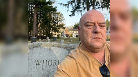 Dean Norris Gravestone Selfie Video Gallery Sorted By Score Know
