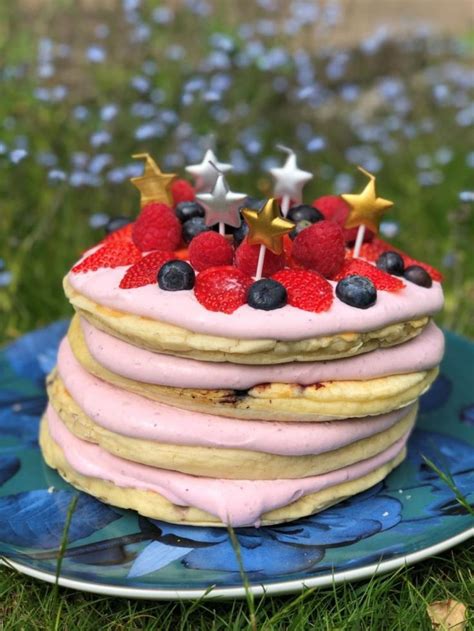 Kid s birthday snack idea healthy instead of junky. Healthy Birthday Cake Ideas For Toddlers - Healthy Birthday Party Food | Healthy birthday cakes ...