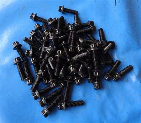 Verkaufe vw golf 4 2 teilige bbs felgen 16 zoll. GM-Car-Solution - M7x24 schwarz/chrom glänzend Schrauben ...