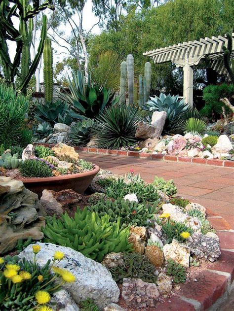 75 Unusual Front Yard Rock Garden Landscaping Designs