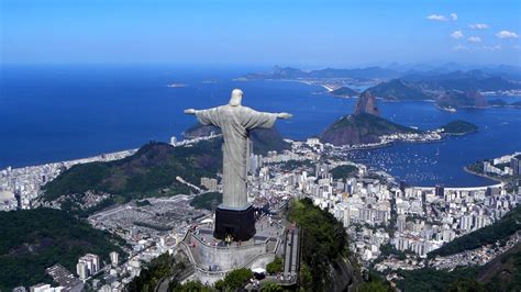 Christ The Redeemer Statue In Rio De Janeiro Wallpaper For Desktop