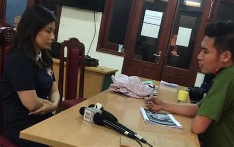 Hanoi Woman Apologizes For Posing As Journalist Insulting Police