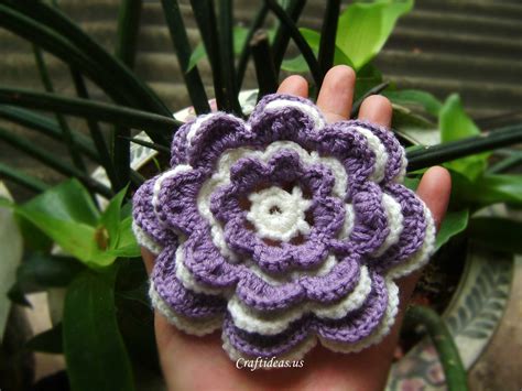 This crochet flower hat is made from synthetic yarn and therefore may be machine washed. Crochet flower tutorial - Craft Ideas