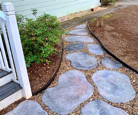 Diy Concrete Stepping Stones That Look Natural 12 Steps With