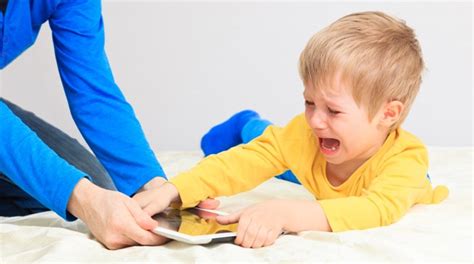 Few Tips To Tame Toddlers Tantrums