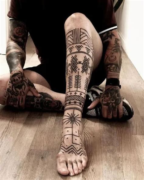 33 Coolest Leg Tattoos For Men Vivid Ink Tattoos
