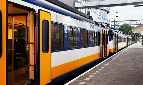 Reis sneller van a naar b met de ns reisplanner, scoor goedkope treinkaartjes in de ns. Nederlandse Spoorwegen, Enkele reis óf 1 dag onbeperkt ...