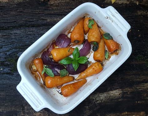 Balsamic And Maple Glazed Baby Carrots Cooktogether Recipe Baked