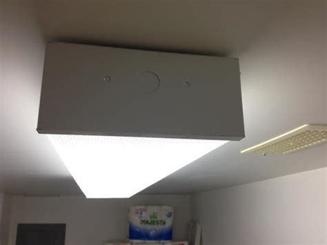 The lights sit up inside the ceiling so that the cover is wraparound fluorescent light covers are used on lights that hang down from the ceiling but don't have a decorative frame. Hard time to remove cover from fluorescent light ...