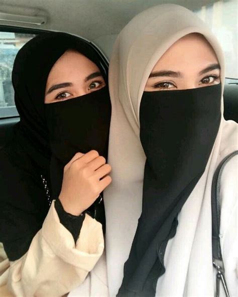 Pin By Nauvari Kashta Saree On Hijabi Queens Niqab Niqab Fashion