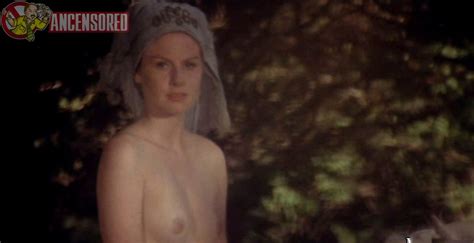 Салли Энн Ньютон Nude Pics Страница 1