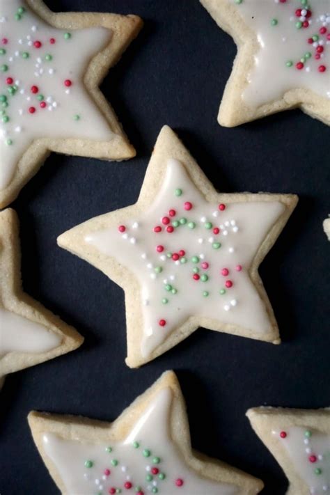 I do regret icing the cookies since they were a little sweet for my taste afterwards. Christmas Iced Sugar Cookies - My Gorgeous Recipes