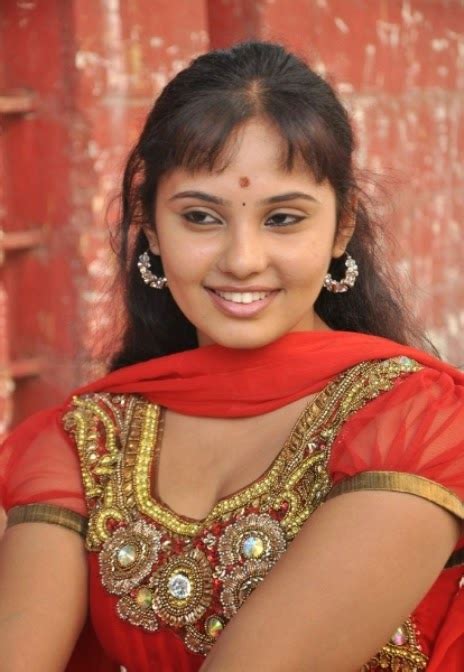 Young Sexy Andhra House Wife Deep Cleavage Showing In Low Cut Spicy Red Dress Actress Hd Photos