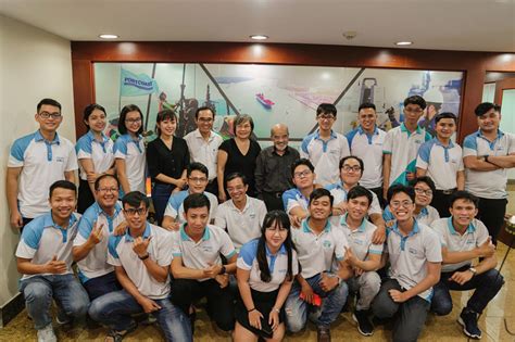 Gs nguyễn tài thu được mệnh danh là ông vua châm cứu, bàn tay vàng của nền châm cứu việt nam. Giáo sư Tiến sĩ. Đặng Hùng Võ, Nguyên Thứ trưởng Bộ Tài ...