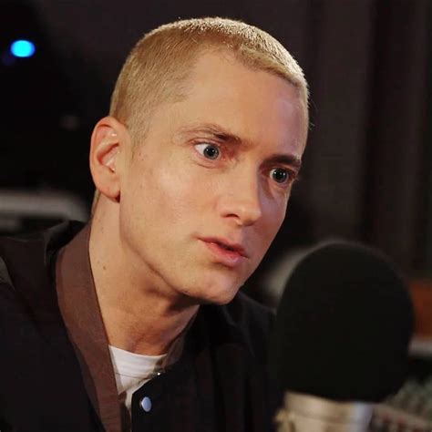 Slim Shady Hairstyle Beard Style Corner