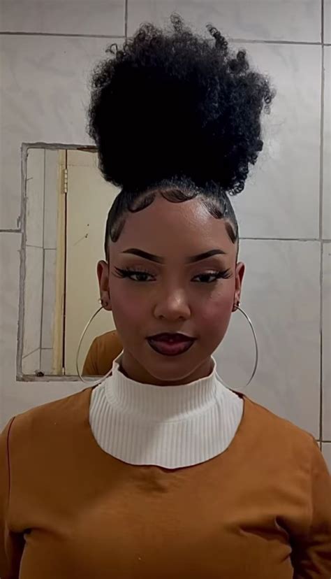 Pin by Luana Graça on beathiful hair curl in Hair puff Natural hair styles for black