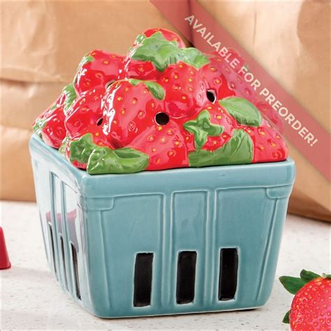 As if the shape wasn't cute enough, the ribbon is embellished with the fragrance name! Sugared Strawberry Scentsy Bar | Scentsy Online Store